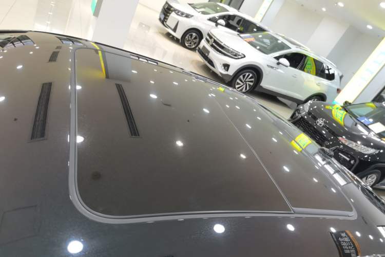 Used Volkswagen Passat 2024 380TSI Elite Edition Roof