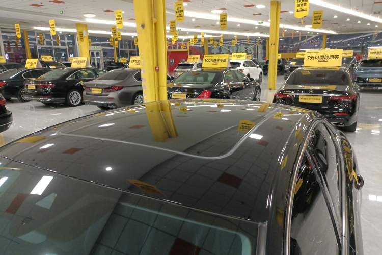 Used Volkswagen Passat 2024 380TSI Luxury Edition Roof