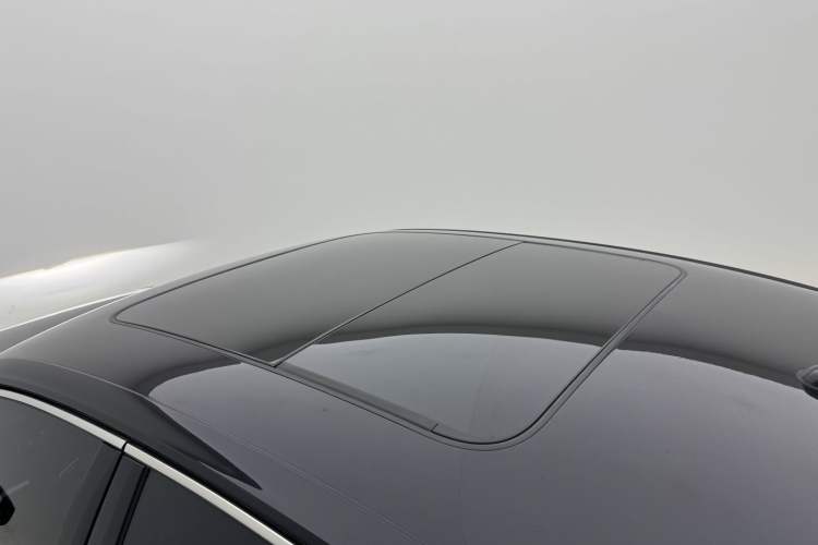 Used Volkswagen Passat 2024 330TSI Starry Elite Edition Roof