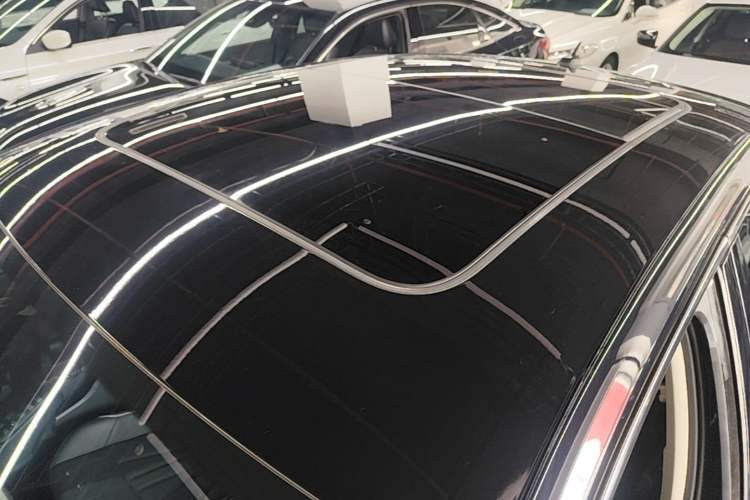 Used Volkswagen Passat 2024 380TSI Dragon Edition Roof