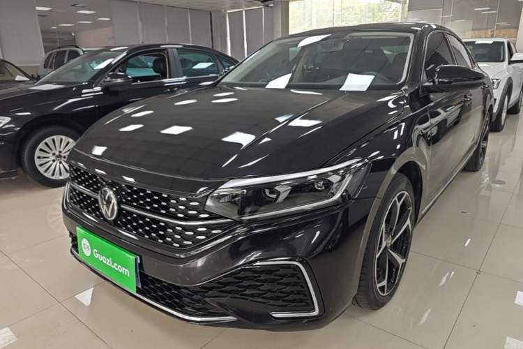Used Volkswagen Passat 2024 380TSI Starry Dragon Edition Guazi used car, China used car export, Used car for sale, Used  cars, Cheapest cars for sale
