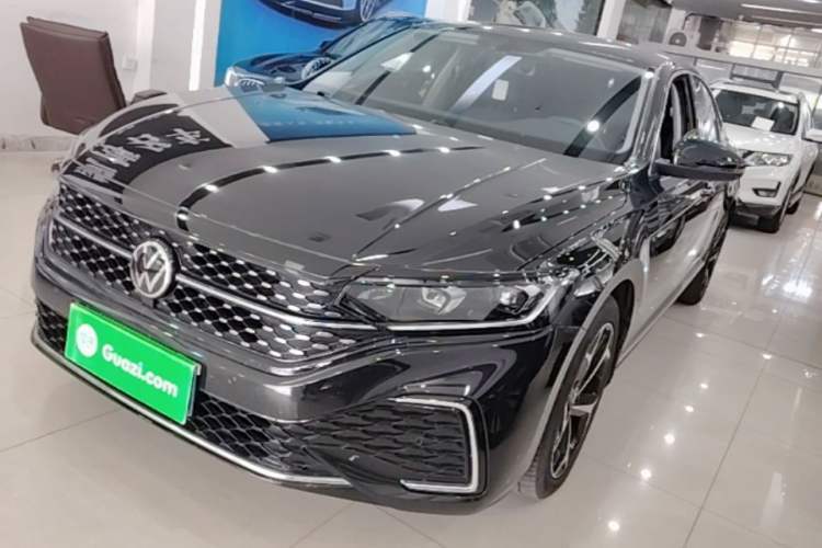 Used Volkswagen Passat 2024 380TSI Starry Elite Edition Guazi used car, China used car export, Used car for sale, Used  cars, Cheapest cars for sale