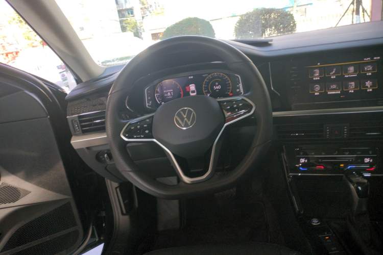 Used Volkswagen Passat 2024 380TSI Starry Elite Edition Steering Wheel