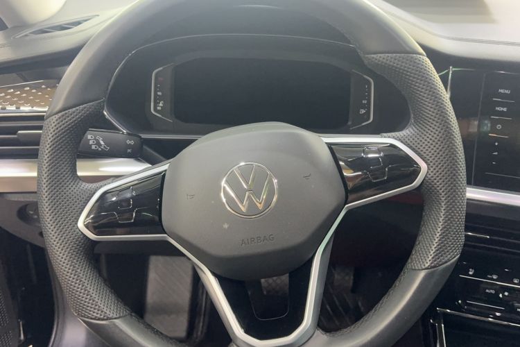 Used Volkswagen Passat 2024 380TSI Starry Elite Edition Steering Wheel