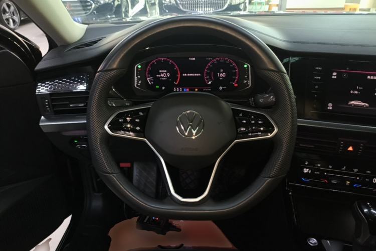Used Volkswagen Passat 2024 380TSI Elite Edition Steering Wheel