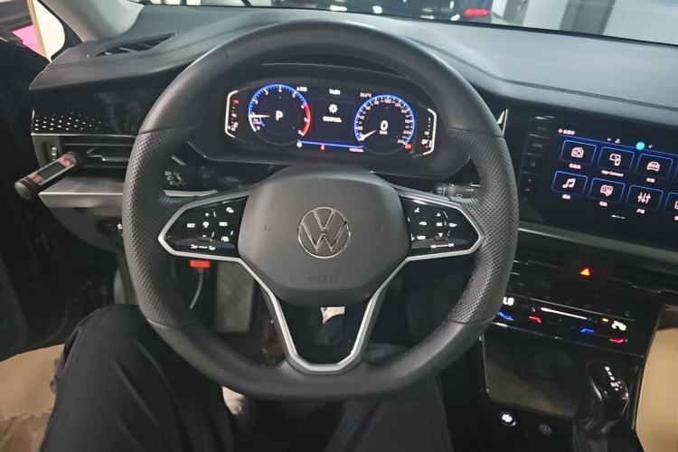 Used Volkswagen Passat 2024 380TSI Luxury Edition Steering Wheel