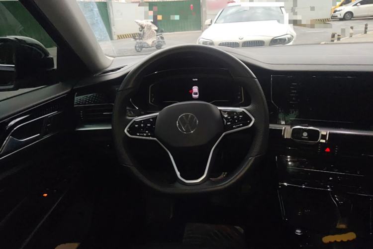 Used Volkswagen Passat 2024 280TSI Elite Edition Steering Wheel