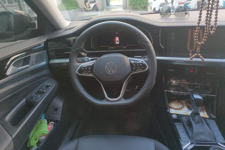 Used Volkswagen Passat 2024 380TSI Starry Elite Edition Steering Wheel