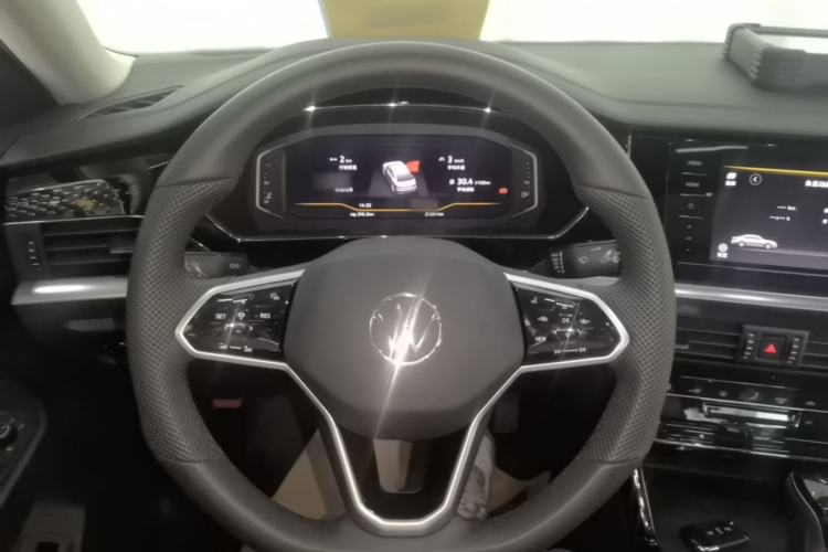 Used Volkswagen Passat 2024 380TSI Starry Dragon Edition Steering Wheel