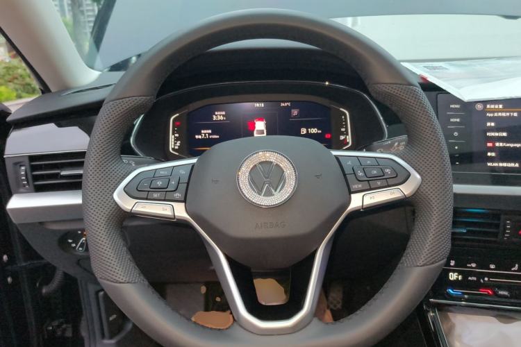 Used Volkswagen Passat 2024 380TSI Starry Dragon Edition Steering Wheel