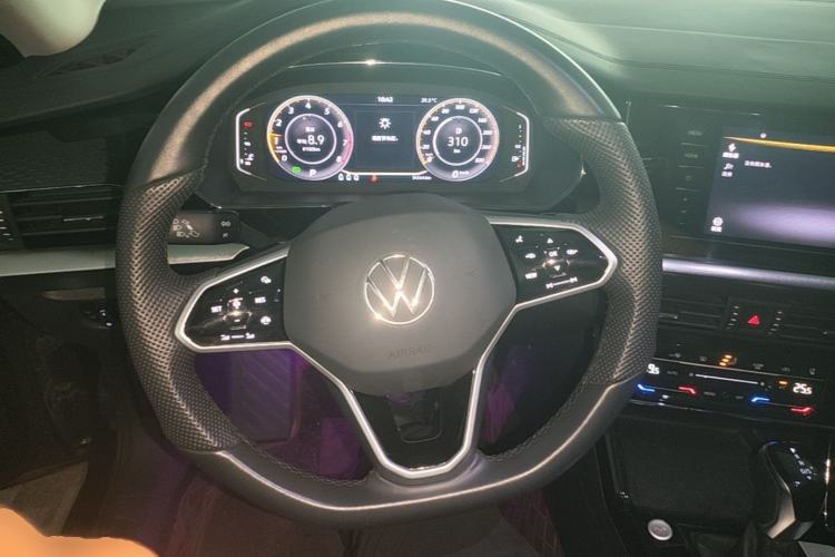Used Volkswagen Passat 2024 380TSI Elite Edition Steering Wheel
