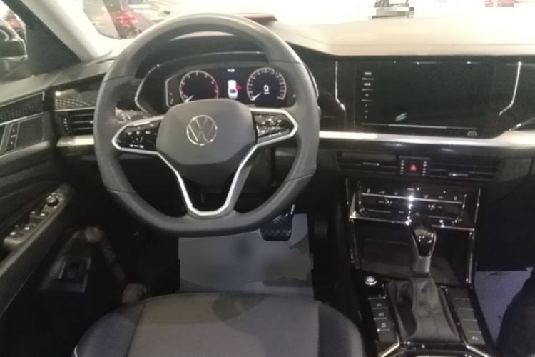 Used Volkswagen Passat 2024 380TSI Elite Edition Steering Wheel