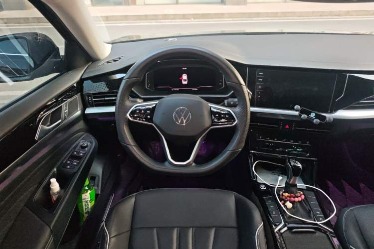 Used Volkswagen Passat 2024 380TSI Starry Luxury Edition Steering Wheel