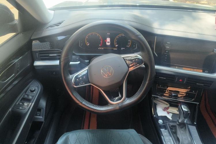 Used Volkswagen Passat 2024 330TSI Elite Edition Steering Wheel