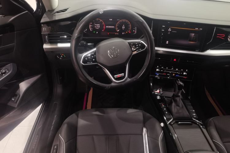 Used Volkswagen Passat 2024 380TSI Starry Elite Edition Steering Wheel