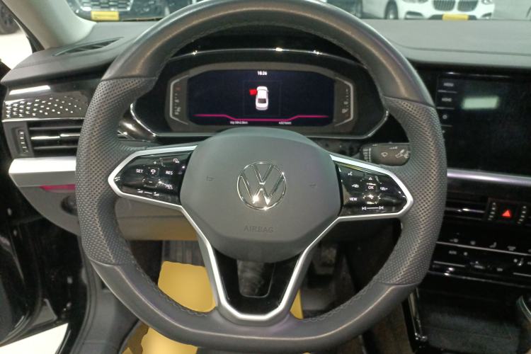 Used Volkswagen Passat 2024 380TSI Luxury Edition Steering Wheel