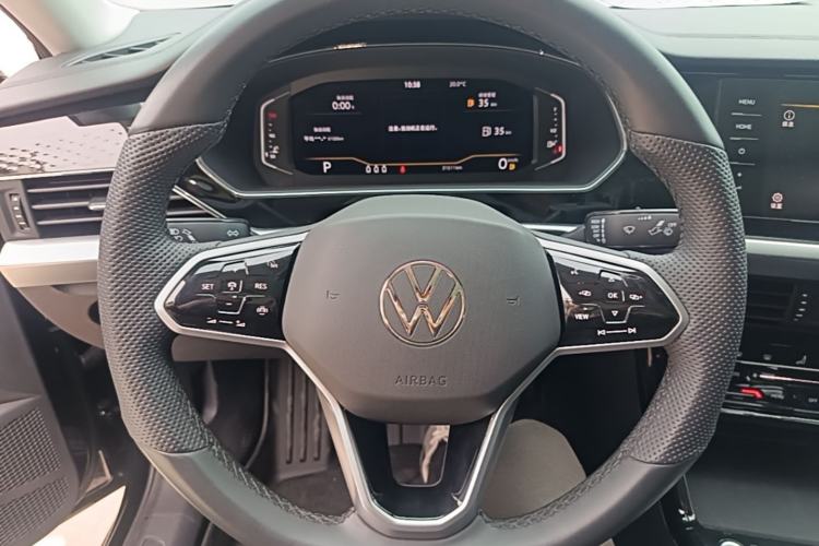 Used Volkswagen Passat 2024 330TSI Starry Elite Edition Steering Wheel