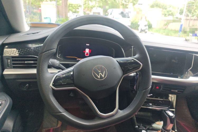 Used Volkswagen Passat 2024 380TSI Elite Edition Steering Wheel