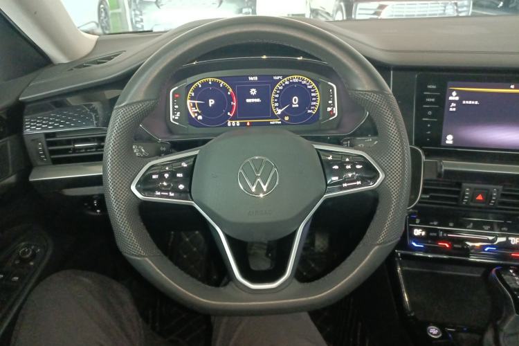 Used Volkswagen Passat 2024 380TSI Starry Dragon Edition Steering Wheel