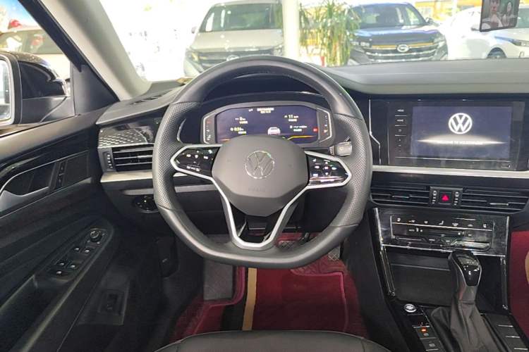 Used Volkswagen Passat 2024 380TSI Elite Edition Steering Wheel