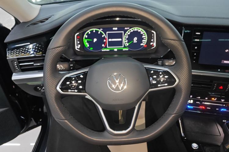 Used Volkswagen Passat 2024 380TSI Starry Dragon Edition Steering Wheel