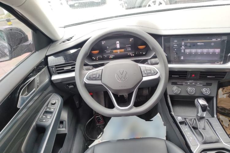 Used Volkswagen Passat 2024 280TSI Business Edition Steering Wheel
