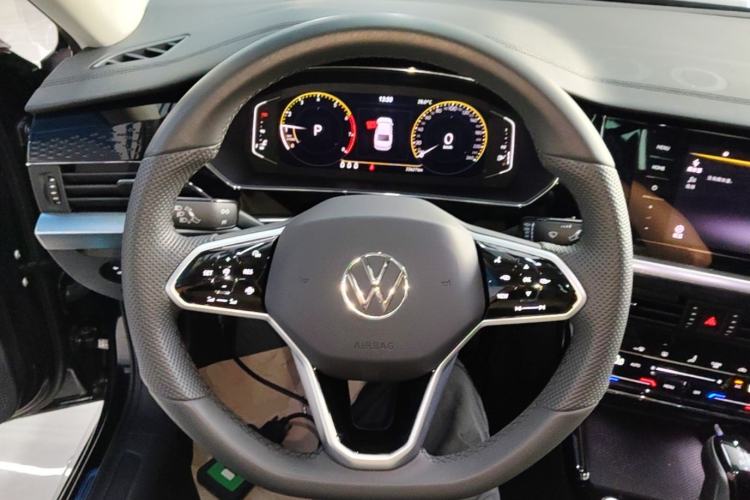 Used Volkswagen Passat 2024 330TSI Starry Elite Edition Steering Wheel