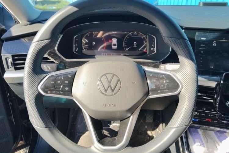 Used Volkswagen Passat 2024 380TSI Elite Edition Steering Wheel