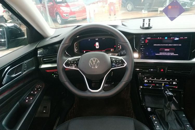 Used Volkswagen Passat 2024 380TSI Luxury Edition Steering Wheel