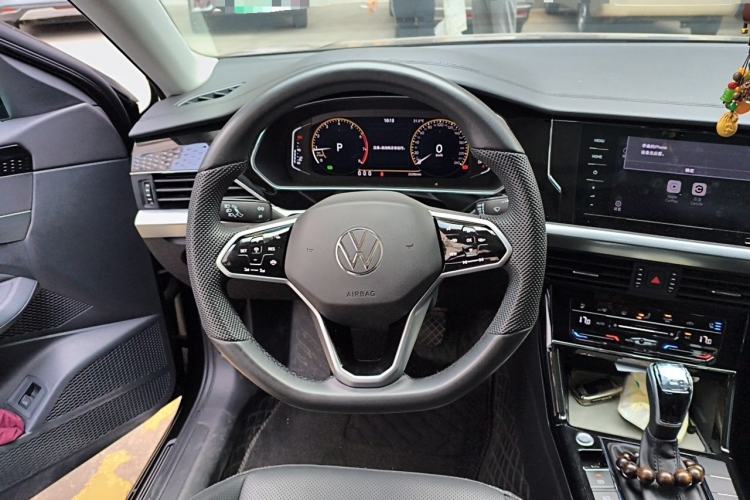 Used Volkswagen Passat 2024 380TSI Starry Dragon Edition Steering Wheel