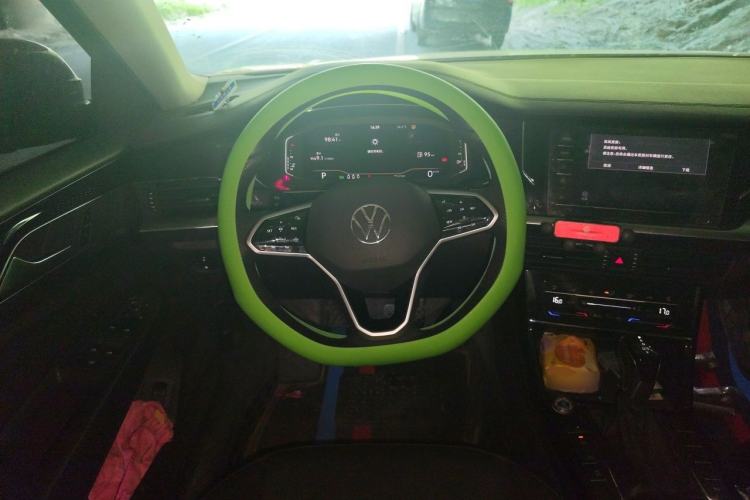 Used Volkswagen Passat 2024 380TSI Starry Elite Edition Steering Wheel