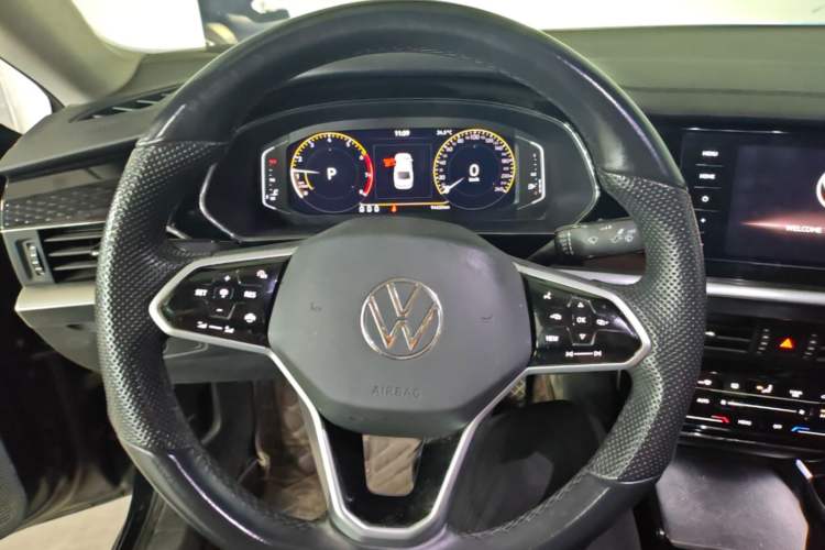 Used Volkswagen Passat 2024 280TSI Elite Edition Steering Wheel