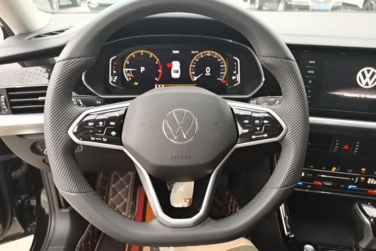 Used Volkswagen Passat 2024 330TSI Starry Elite Edition Steering Wheel