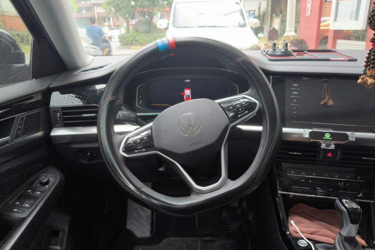 Used Volkswagen Passat 2024 380TSI Starry Dragon Edition Steering Wheel