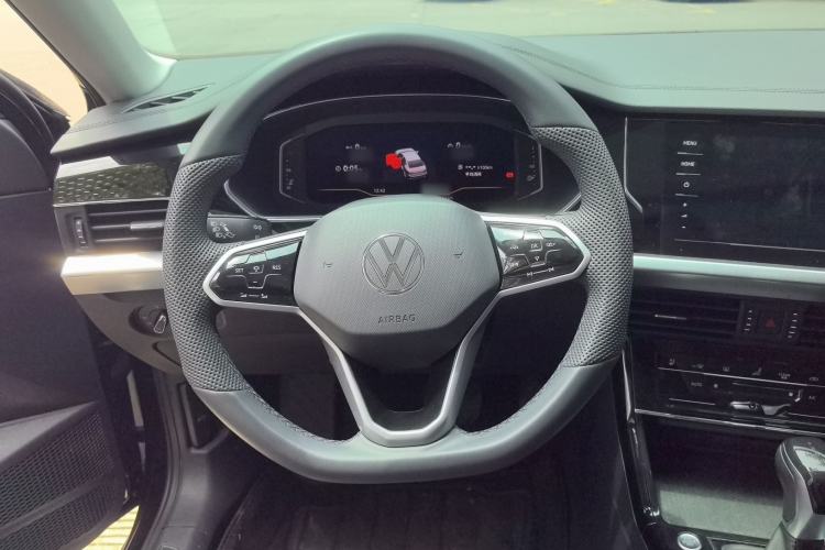Used Volkswagen Passat 2024 380TSI Starry Dragon Edition Steering Wheel