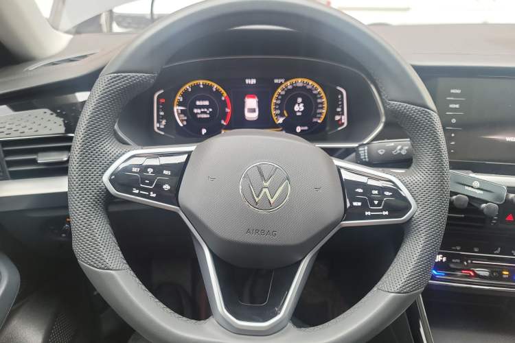Used Volkswagen Passat 2024 330TSI Starry Elite Edition Steering Wheel