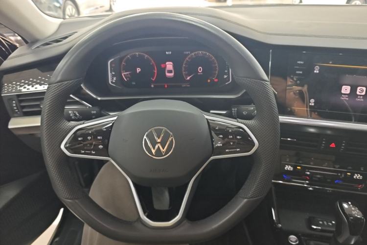 Used Volkswagen Passat 2024 380TSI Starry Dragon Edition Steering Wheel
