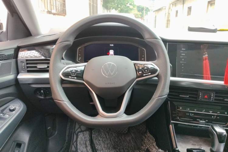 Used Volkswagen Passat 2024 330TSI Starry Elite Edition Steering Wheel