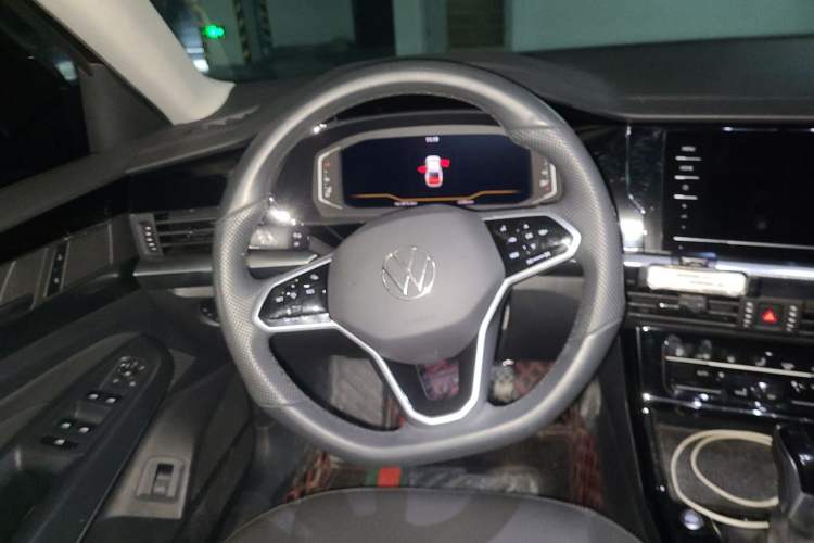 Used Volkswagen Passat 2024 330TSI Starry Elite Edition Steering Wheel