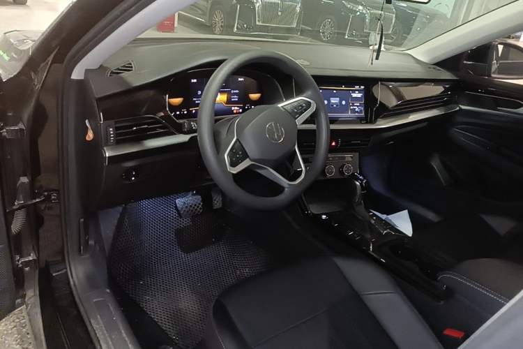 Used Volkswagen Passat 2024 280TSI Business Edition Steering Wheel