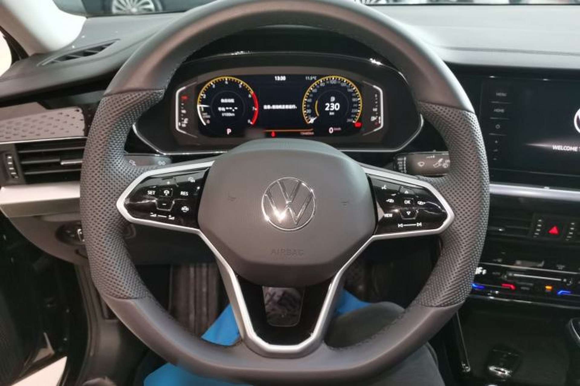 Used Volkswagen Passat 2024 330TSI Elite Edition Steering Wheel