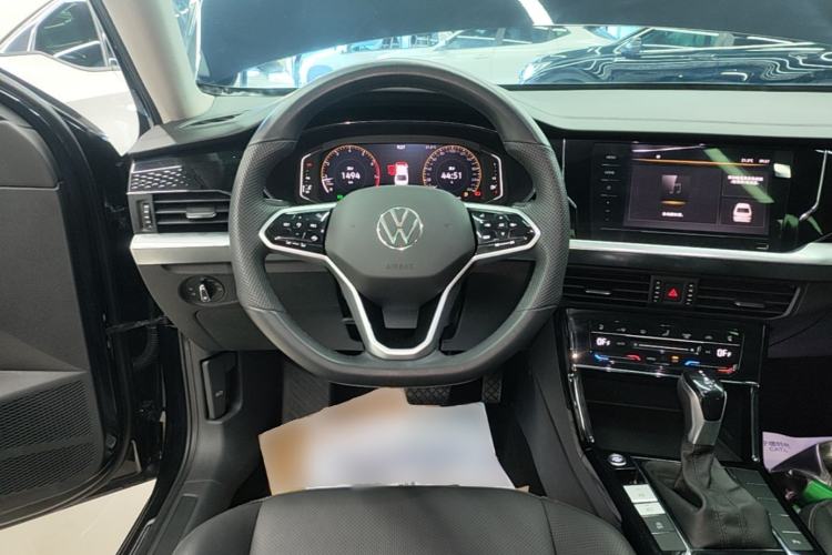 Used Volkswagen Passat 2024 330TSI Elite Edition Steering Wheel