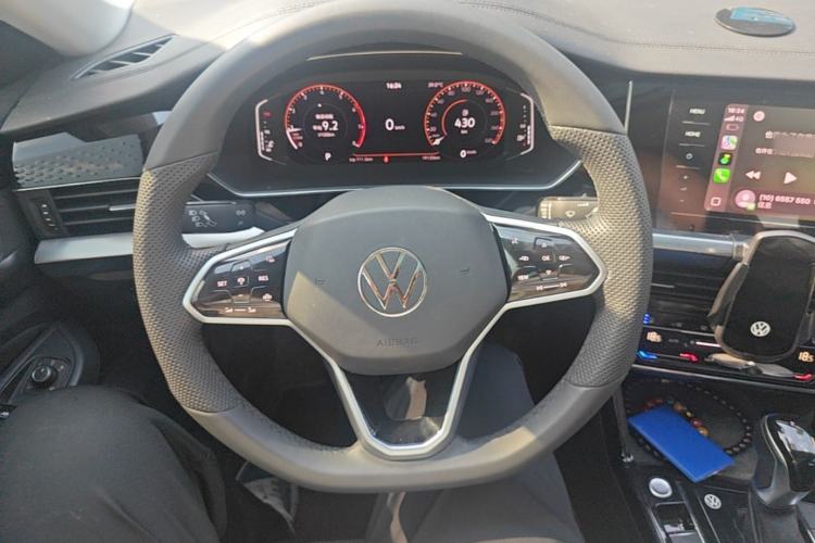 Used Volkswagen Passat 2024 380TSI Starry Dragon Edition Steering Wheel