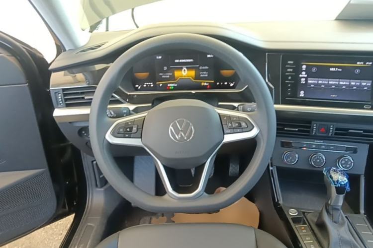Used Volkswagen Passat 2024 280TSI Business Edition Steering Wheel