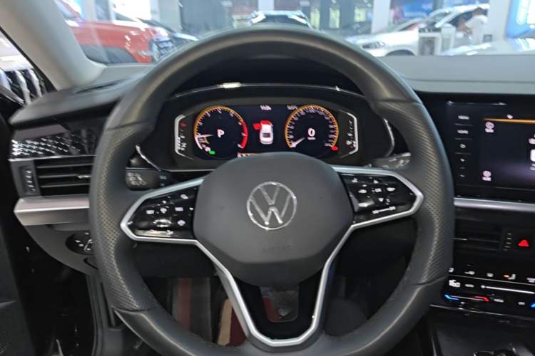 Used Volkswagen Passat 2024 330TSI Starry Elite Edition Steering Wheel