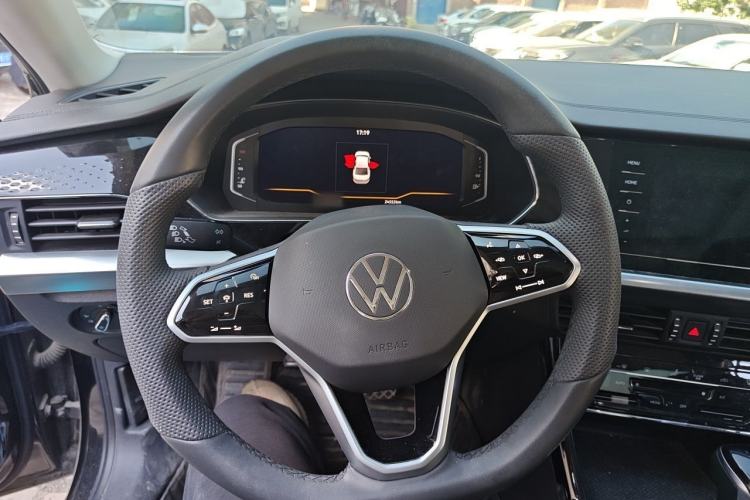 Used Volkswagen Passat 2024 330TSI Elite Edition Steering Wheel