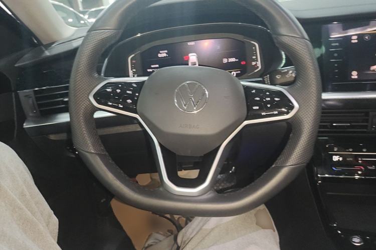 Used Volkswagen Passat 2024 330TSI Starry Elite Edition Steering Wheel