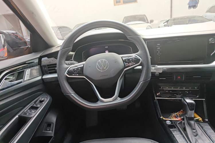 Used Volkswagen Passat 2024 380TSI Starry Elite Edition Steering Wheel
