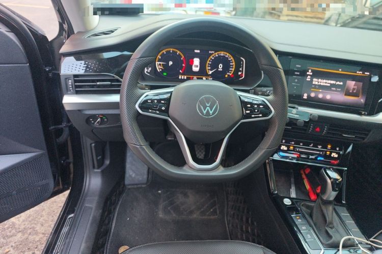 Used Volkswagen Passat 2024 330TSI Elite Edition Steering Wheel