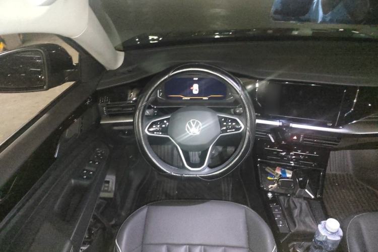 Used Volkswagen Passat 2024 380TSI Starry Dragon Edition Steering Wheel